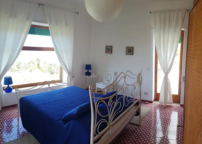 Il Rifugio Capri Bed and Breakfast 3*